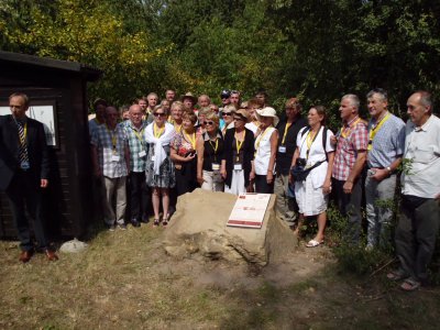 Foto des Albums: Enthüllung der Tafel im ehemaligen Lager Mühlberg