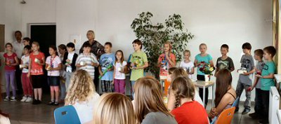 Foto des Albums: Eintragung ins Ehrenbuch der Schule 2012 (04. 09. 2012)