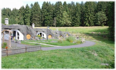 Freizeitpark - Erdh&auml;user 
