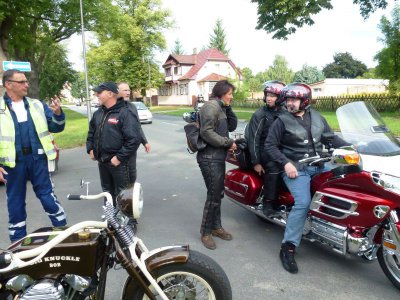 Foto des Albums: 300 Biker on Tour - Falkenseer Bürgermeister-Motorradtour beliebter denn je