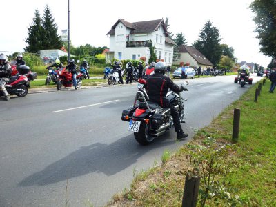 Foto des Albums: 300 Biker on Tour - Falkenseer Bürgermeister-Motorradtour beliebter denn je