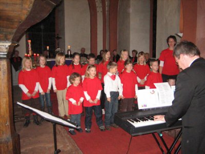 Foto des Albums: Weihnachtliches Singen in der Ev. Kirche Wenings (21. 12. 2008)