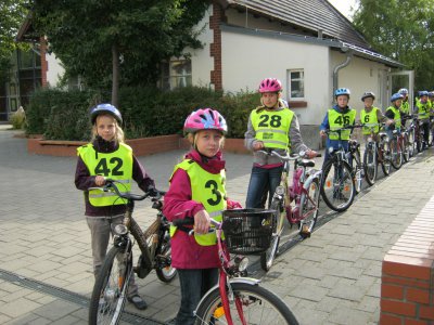 Foto des Albums: Fahrradprüfung 2012 (25.09.2012)