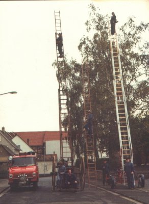 Foto des Albums: Ehemalige Einsatzfahrzeuge (30. 09. 2012)