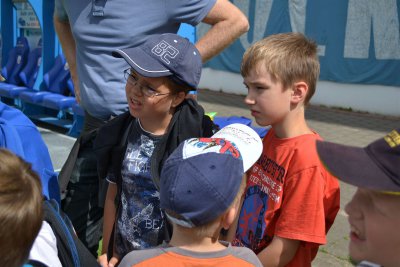 Foto des Albums: Einlaufkids in Rostock