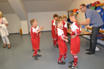 Foto des Albums: Einlaufkids in Rostock