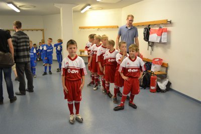 Foto des Albums: Einlaufkids in Rostock