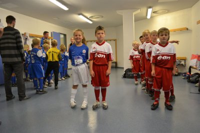 Foto des Albums: Einlaufkids in Rostock