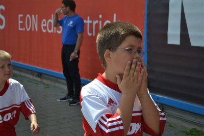 Foto des Albums: Einlaufkids in Rostock