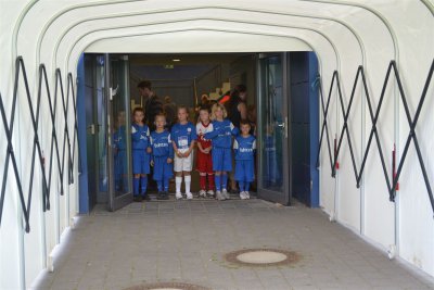 Foto des Albums: Einlaufkids in Rostock