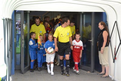 Foto des Albums: Einlaufkids in Rostock