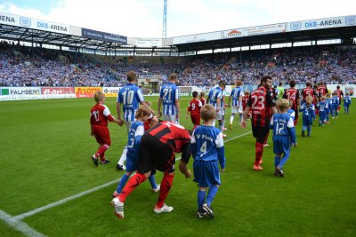 Foto des Albums: Einlaufkids in Rostock