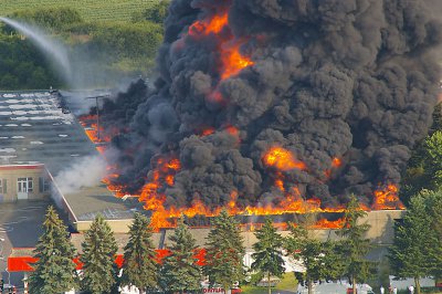 Foto des Albums: Brand eines Möbellagers