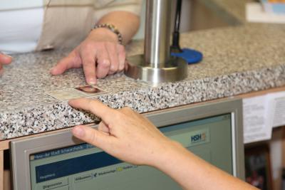Vorschaubild: Im Foyer befindet sich das Bürger- und Servicebüro (Foto: 4graphix)