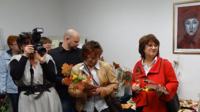 Foto des Albums: Eröffnung der Ausstellung " ... einfach Undine" (22. 10. 2012)