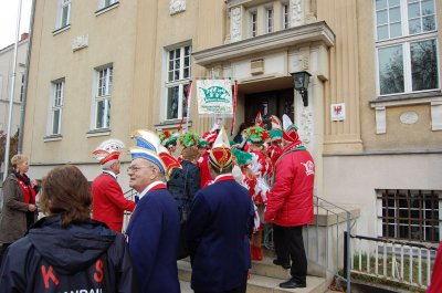 Foto des Albums: Falkenseer Narren stürmen das Rathaus