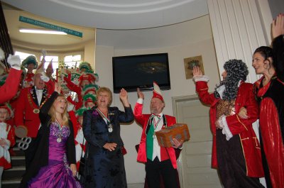 Foto des Albums: Falkenseer Narren stürmen das Rathaus