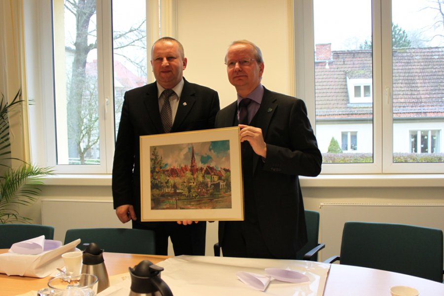 Bild: Begrüßung der Gäste im Rathaus