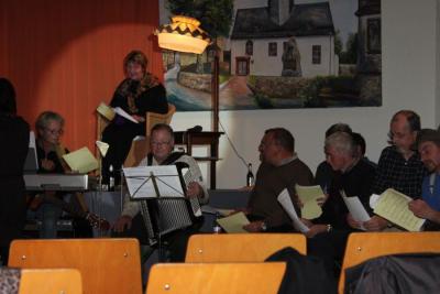 Foto des Albums: "Musikalisches Theaterstück "Liebe und andere Katastrophen" des Frauenchores Kraftsolms" (26. 11. 2012)