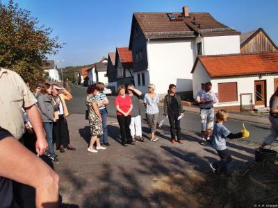 Foto des Albums: Pflanzung der neuen Linde in Hasselborn (27. 11. 2012)