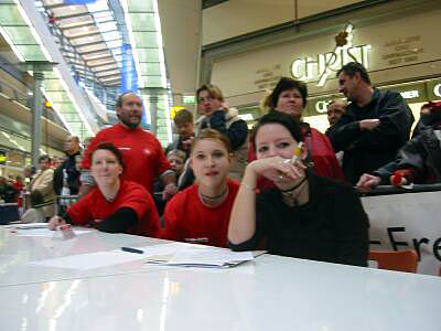 Foto des Albums: 5. Internationales Stabhochsprung-Meeting im Stern-Center (07.02.2004)