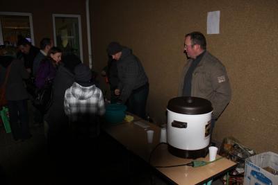 Foto des Albums: Weihnachtskonzert und Weihnachtsmarkt an der Oberschule mit Grundschulteil Glöwen (05. 12. 2012)