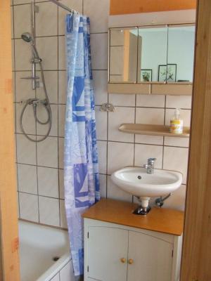 Foto des Albums: "Volkseigenes Gut" - Pension und Reiterstation Eisfeld