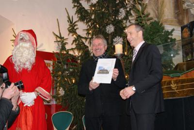 Foto des Albums: Öffnung des 21. Adventskalendertürchens und "Unser Denkmal des Monats" (21.12.2012)
