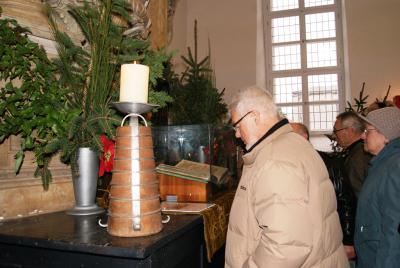 Foto des Albums: Öffnung des 21. Adventskalendertürchens und "Unser Denkmal des Monats" (21.12.2012)