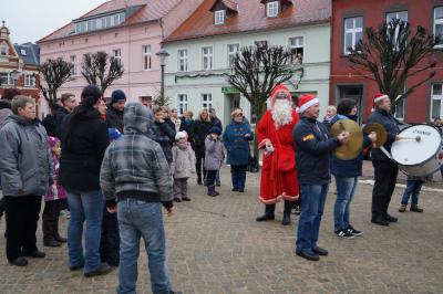 Foto des Albums: Abholen des Weihnachtsmanns und Märchenstunde (24.12.2012)