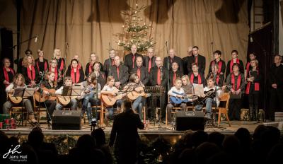 Foto des Albums: Weihnachtskonzert Gesangverein Wenings (22. 12. 2012)