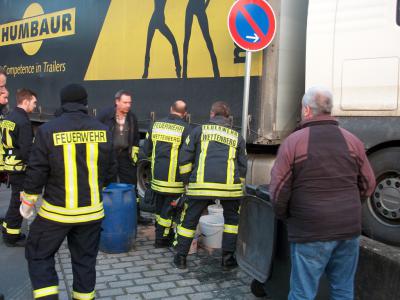 Foto des Albums: Läuft Diesel aus aufgerissenem Tank (15. 01. 2013)