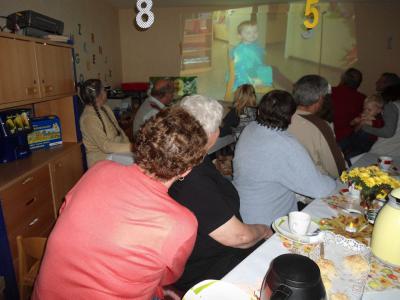 Tolle Bilder von den Enkelkindern uber den Beemer  (Bild vergrößern)