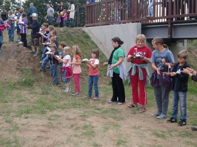 Foto des Albums: Floßbau zur Einweihung unserer Elsterbrücke in Plessa (19. 02. 2013)