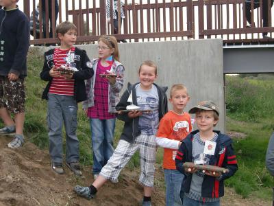 Foto des Albums: Floßbau zur Einweihung unserer Elsterbrücke in Plessa (19. 02. 2013)