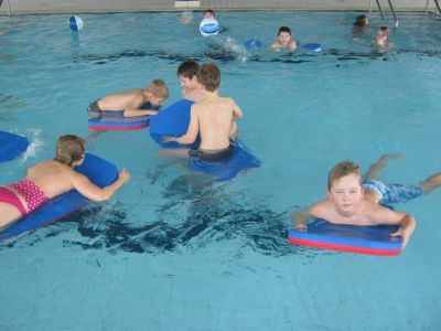 Foto des Albums: Hurra, hurra, endlich haben auch unsere Drittklässler schwimmen gelernt!!