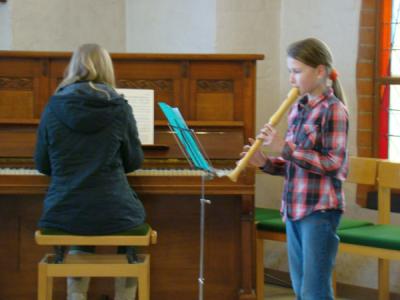 Foto des Albums: Blockflötenschüler beim Kirchencafé in St. Marien Parchim