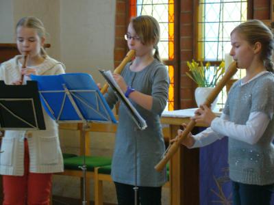Foto des Albums: Blockflötenschüler beim Kirchencafé in St. Marien Parchim