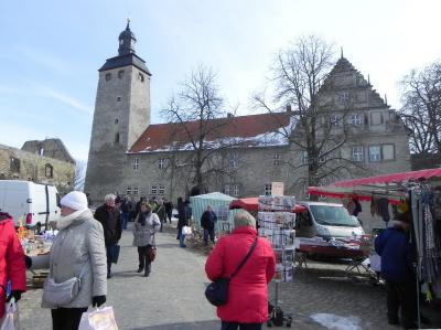Foto des Albums: Bauernmarkt auf der Wasserburg (23.03.2013)