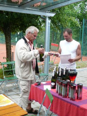Foto des Albums: Tennis-Vereinsmeisterschaft-Endspiele (12.07.2008)