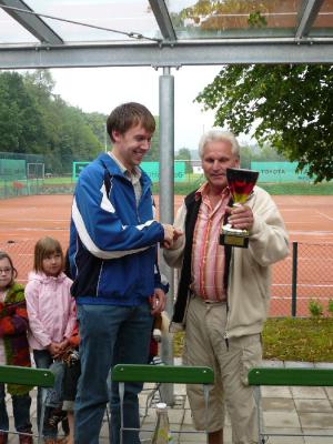 Foto des Albums: Tennis-Vereinsmeisterschaft-Endspiele (12.07.2008)