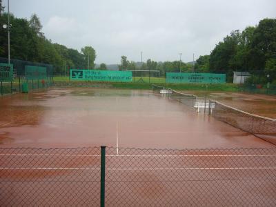 Foto des Albums: Tennis-Vereinsmeisterschaft-Endspiele (12.07.2008)