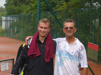 Foto des Albums: Tennis-Vereinsmeisterschaft-Endspiele (12.07.2008)