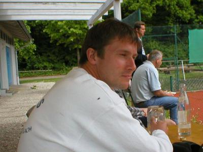 Foto des Albums: Herren-Mannschaft gegen Söchtenau und Hobbyrunde gegen 1868 Burghausen (12.05.2002)