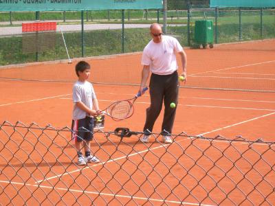 Foto des Albums: Tennis-Schnuppertraining (14.05.2005)