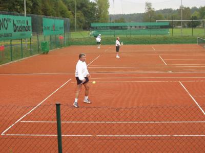 Foto des Albums: Freundschaftsspiel SV-Raitenhaslach gegen TC Hohenstein Ernstthal (30.08.2003)