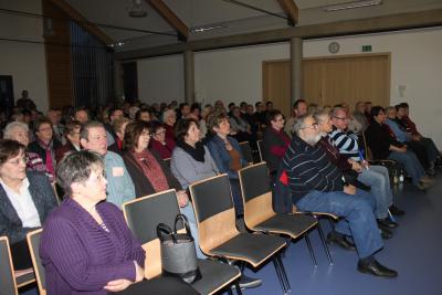 Foto des Albums: Mundartabende mit Volkstanz der Dorfgemeinschaft Kröffelbach (29. 04. 2013)