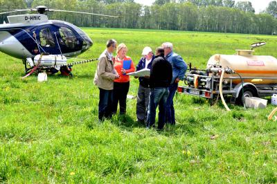 Foto des Albums: Bekämfung des Eichenprozessionsspinners aus der Luft (14.05.2013)