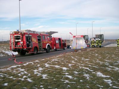 Foto des Albums: Gefahrguteinsätze auf der A 17 (29. 01. 2007)