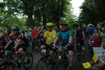 Foto des Albums: Tour de Prignitz 2013 Ankunft der Pritzwalker in Meyenburg am 01.06.2013